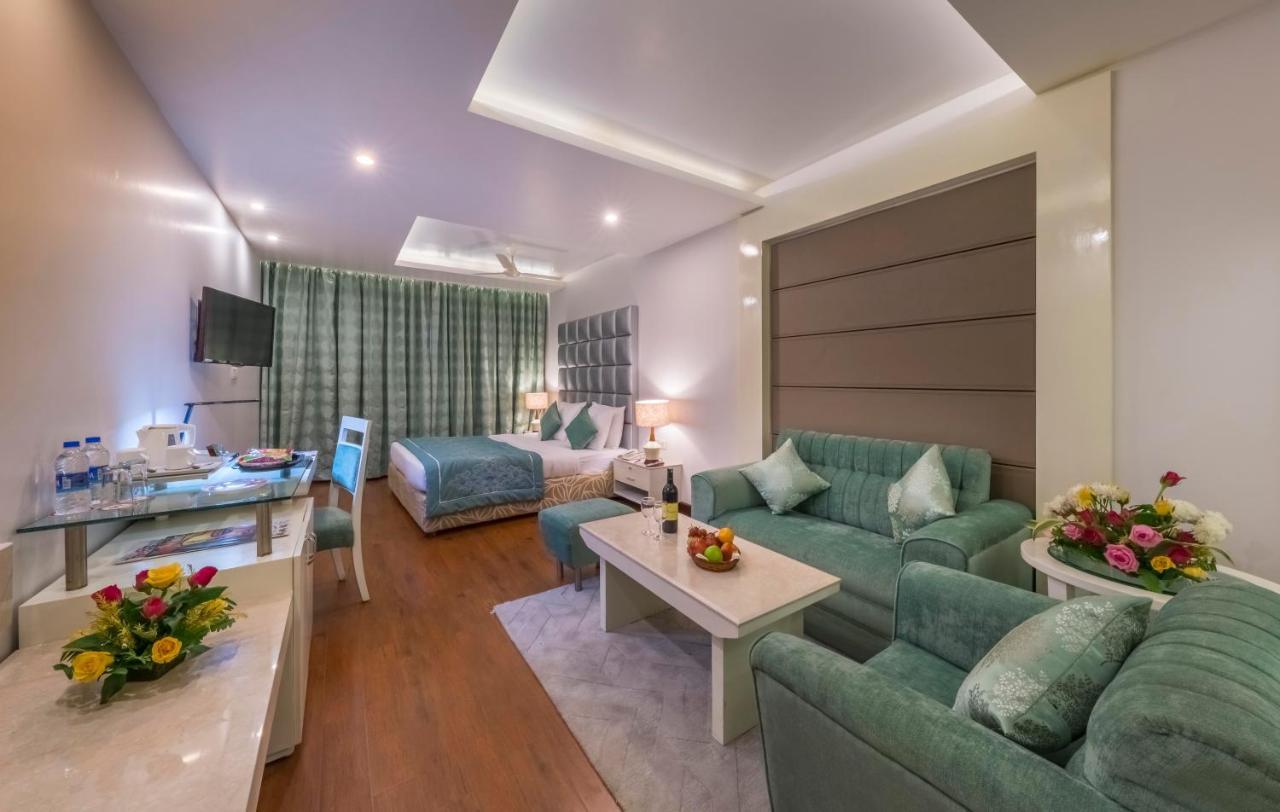 Hotel Hindusthan International, Μπουμπάνεσβαρ Εξωτερικό φωτογραφία