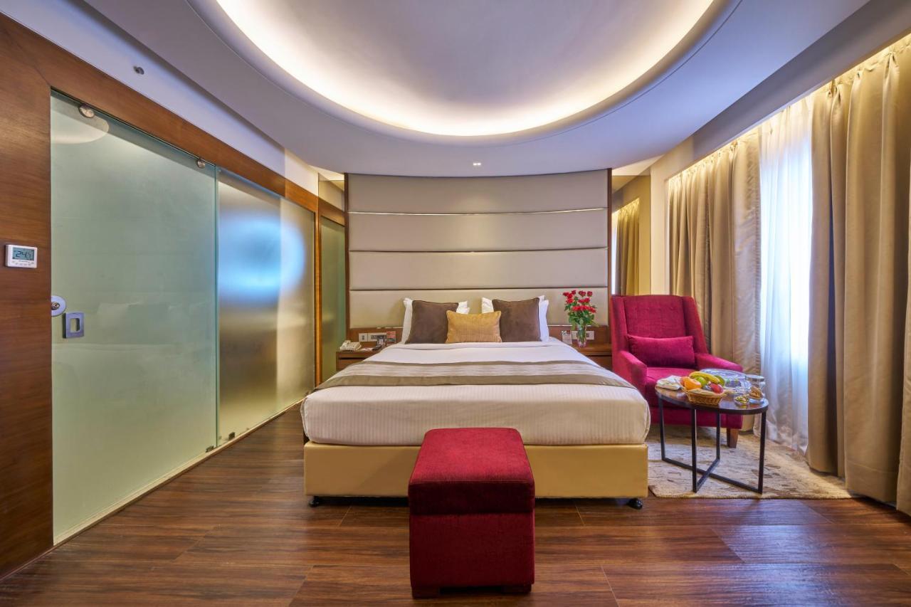 Hotel Hindusthan International, Μπουμπάνεσβαρ Εξωτερικό φωτογραφία