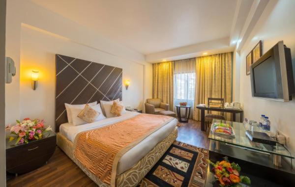 Hotel Hindusthan International, Μπουμπάνεσβαρ Εξωτερικό φωτογραφία