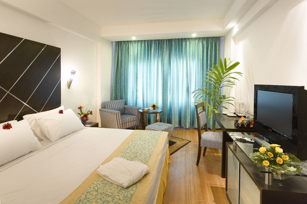 Hotel Hindusthan International, Μπουμπάνεσβαρ Δωμάτιο φωτογραφία