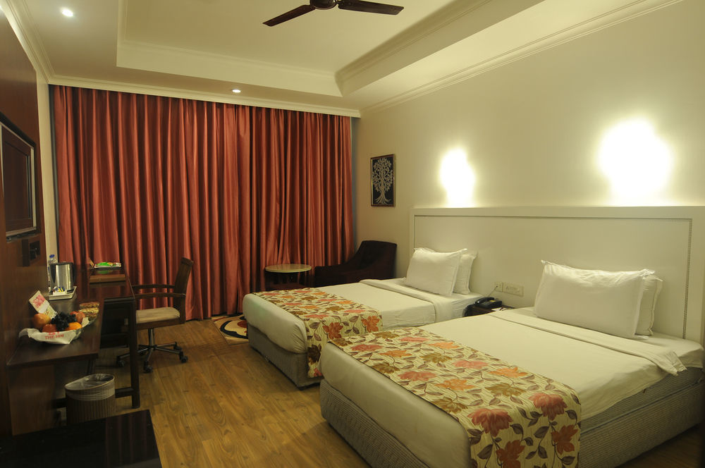 Hotel Hindusthan International, Μπουμπάνεσβαρ Εξωτερικό φωτογραφία